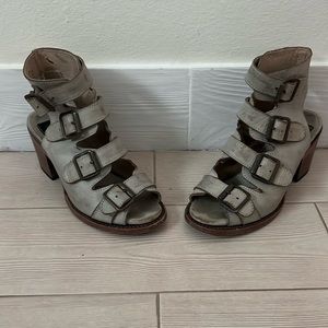 Freebird Qual Sandals